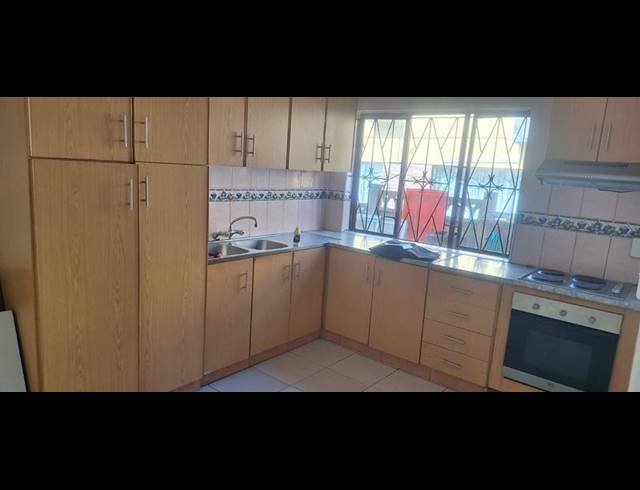 2 BEDROOM PROPERTY TO RENT IN RESERVOIR HILLS